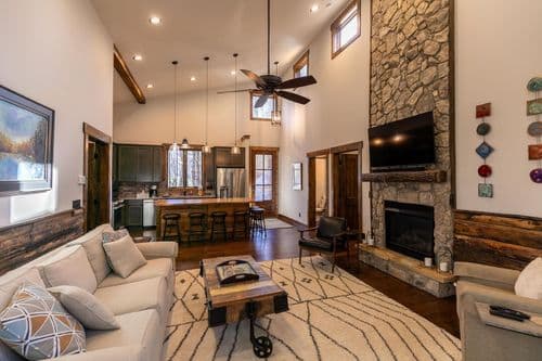 Doe Run Cottage - Image 2
