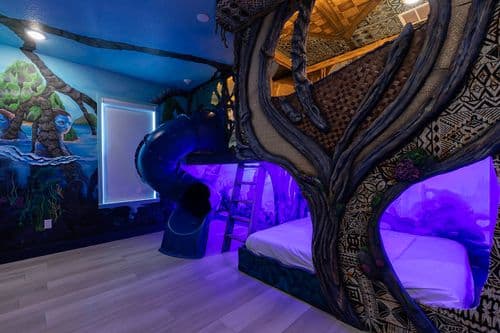 Magnificent Bear's Den - Image 2