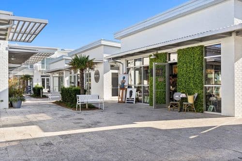 Palm Haven - Image 45