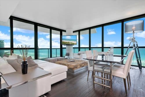 Breezy Seas Condo - Image 1