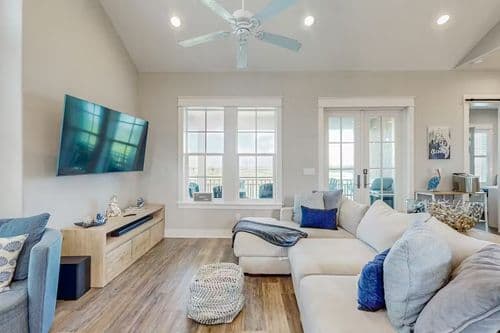 Sandy Fairway House - Image 1
