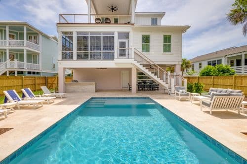 Lil Pink House - Image 1