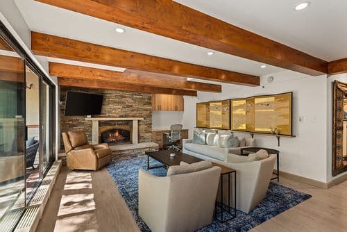 Chateau Eau Claire - Image 2
