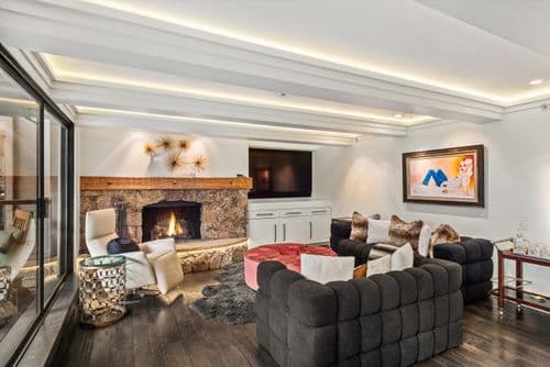 Chateau Eau Claire #9 - Image 2