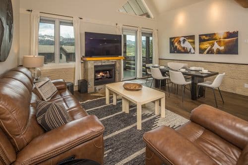 Snowline Chalet - Image 1