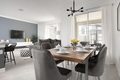 Charming Mickey Home - Image 2