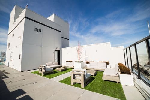 Cityscape Retreat - Image 20