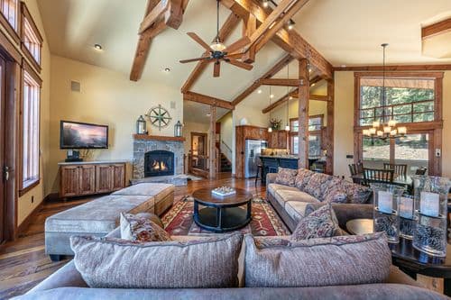 Compass Luxury Lodge at Northstar - Image 2