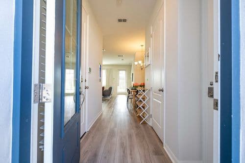 Cozy Festival Retreat - Image 2