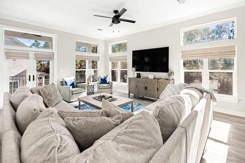 Gulf Coast Retreat - Image 2