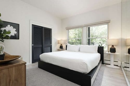 Durant Condo #6D - Image 2