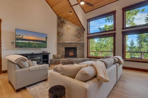 Bluebird Lodge - Image 1