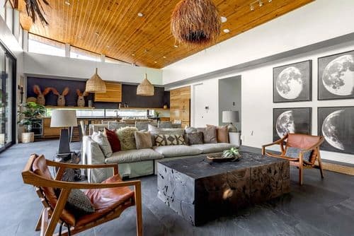 Eastside Rainey Mansion - Image 2