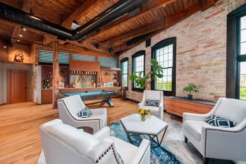 Front Street Penthouse - Image 2