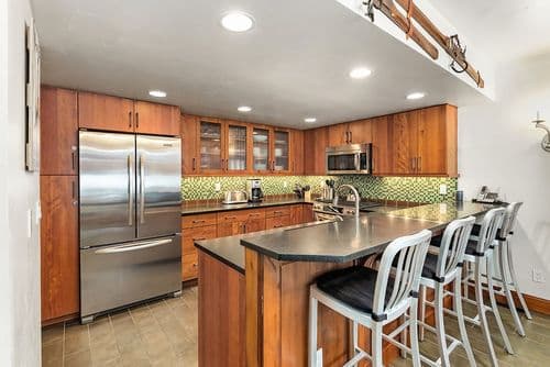 Fifth Avenue Residence #8 - Image 2