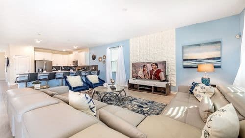 Sunny Greenview - Image 2