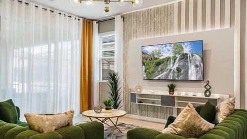 Jurassic Villa #8915 - Image 2