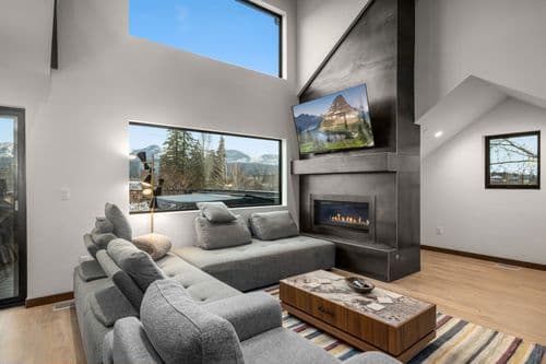Cloud Nine East - Image 2
