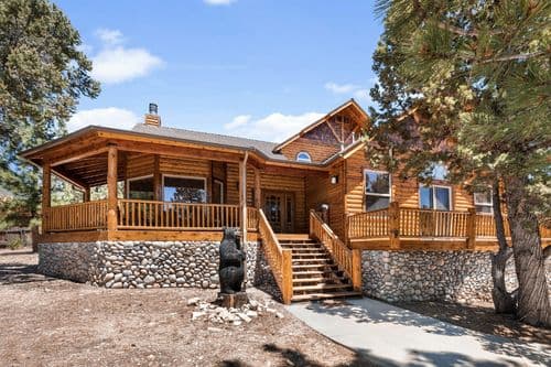 Linaker Lodge - Image 2
