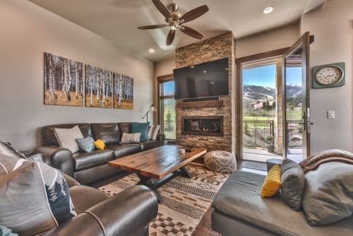 Blackstone Retreat - Image 1