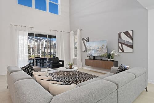 Chic Family Getaway - Image 1