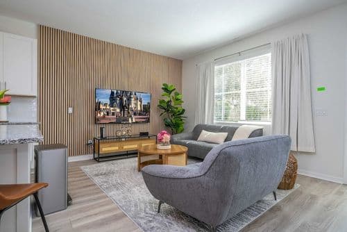 Cozy Festival Retreat - Image 1