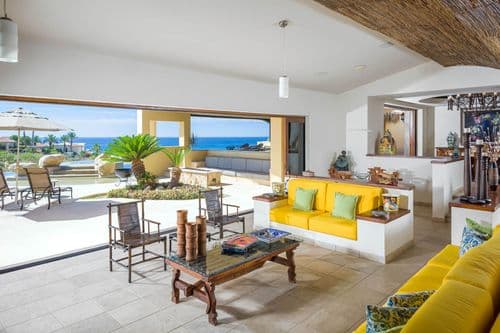Rosa Amarilla Manor - Image 2