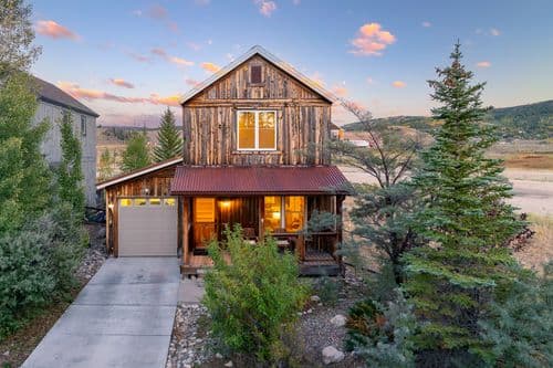 Grand Elk Cabin - Image 2