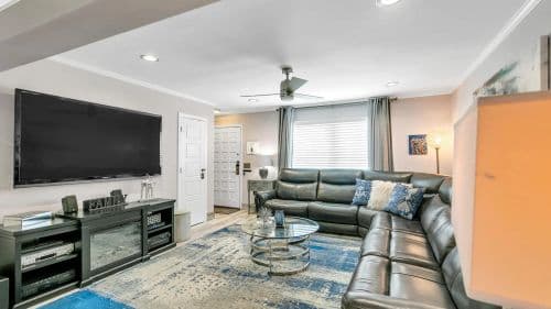 Red Hot Retreat - Image 1