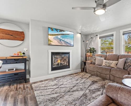 Davidson Home - Image 1