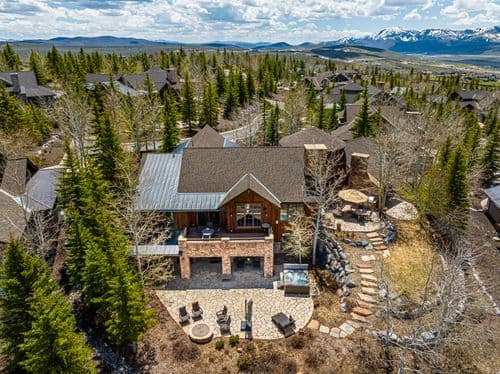 Ranch Club Cabin - Image 1