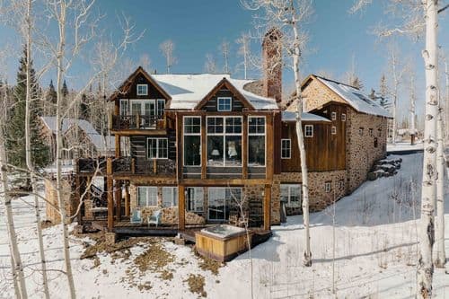 Elk Lake Lodge - Image 1