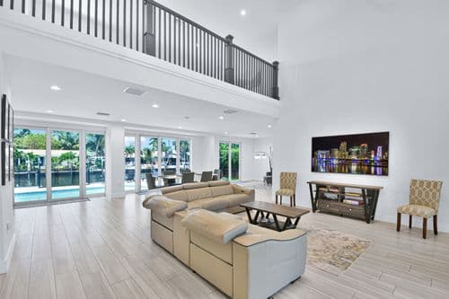 Imperial Point House - Image 2