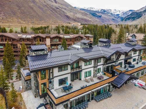 Golden Peak Penthouse - Image 50