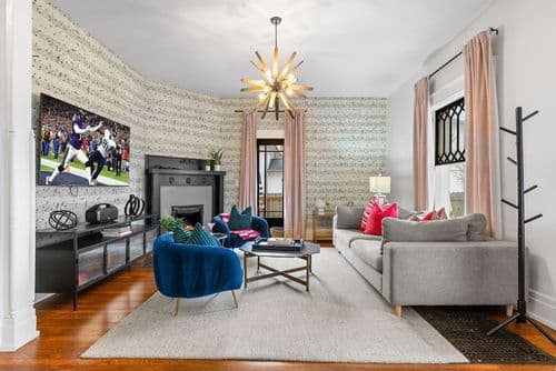 Southern Elegance - Image 1