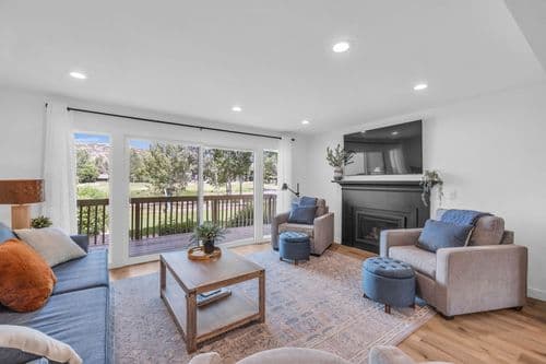 Mountainview Retreat - Image 1