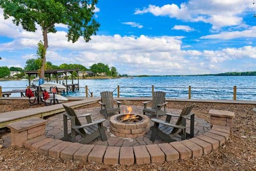 Lake Norman Getaway - Image 96
