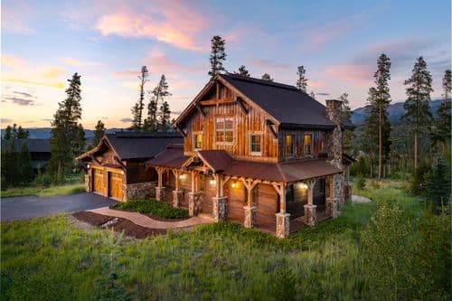Leland Creek Luxury Home - Image 2