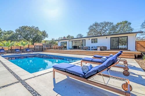 Eastward Casa Blanca Home - Image 2