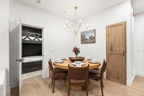 Lift Lodge #103 - Image 2
