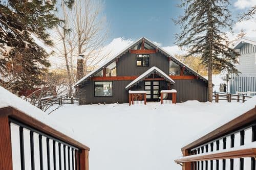 Little Pine Chalet - Image 2