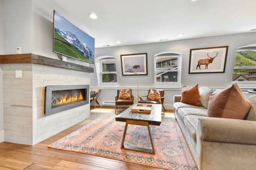 Lowell at Park City - Image 1