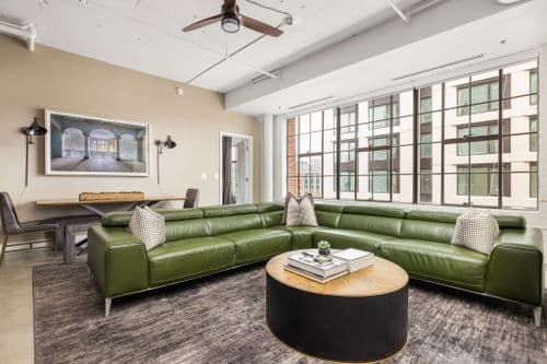 Lush Loft - Image 2