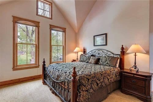 Luxe Alpine Loft - Image 2