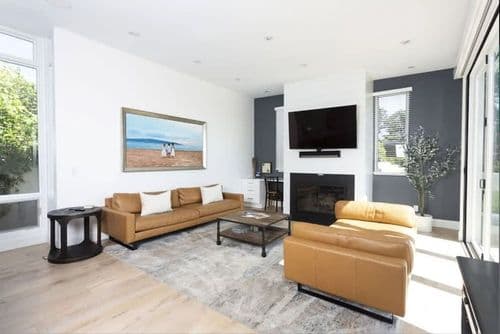 Elegant Ocean View Escape - Image 2