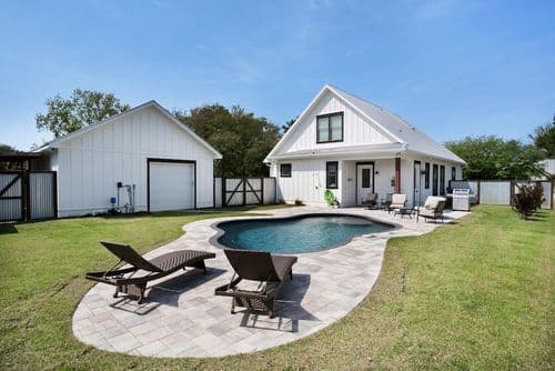 Moonlight Cottage - Image 1