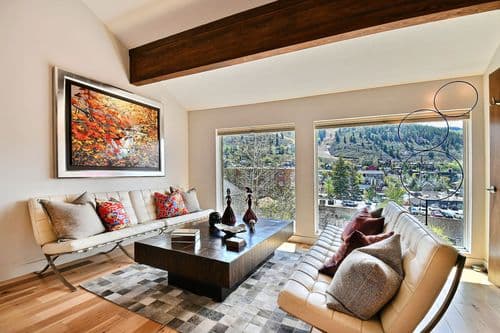 Main Street Retreat - Image 1