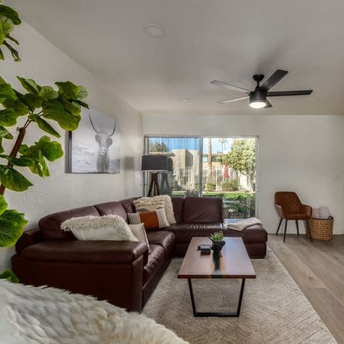 Camelback Townhouse - Image 1