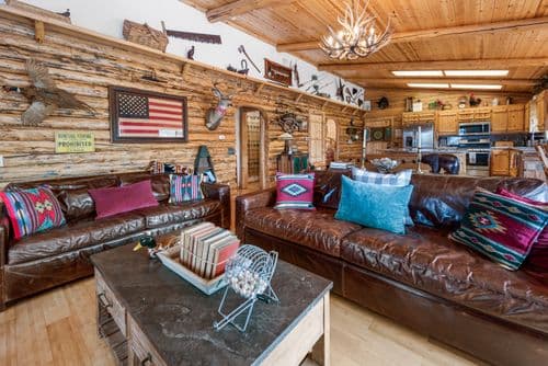 Moon Bear Lodge - Image 2