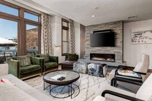 Penthouse on Main Unit F - Image 2